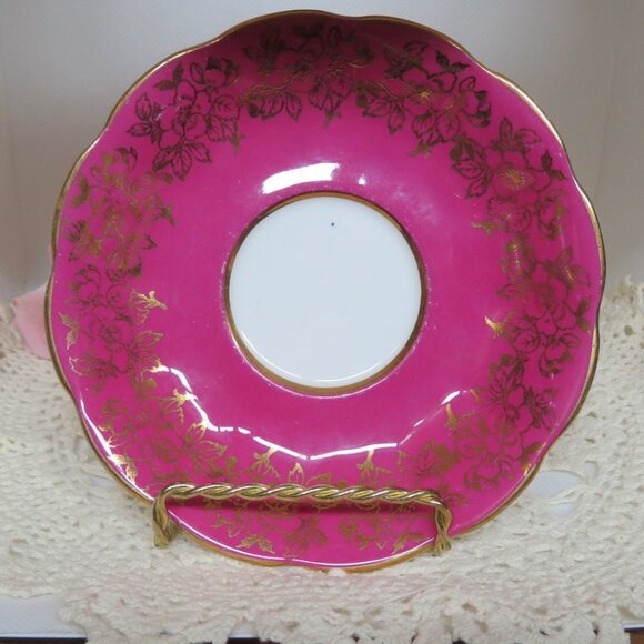 Royal ALBERT Deep Pink & Gold TEACUP & Saucer Vintage (K646) - Picture 4 of 8